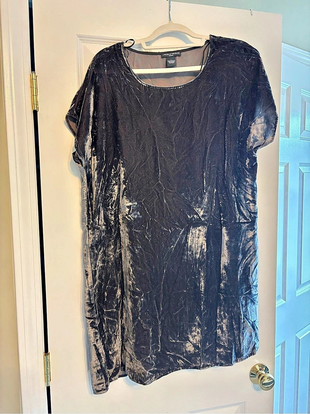 Chelsea & Theodore Black Mini Dress Size Large